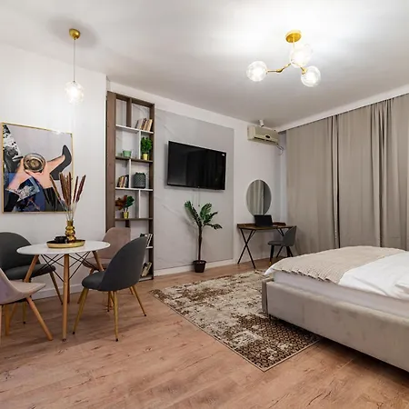 Square Haven - Modern With Ac בוקרשט