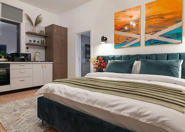 Square Haven B * Bucureşti